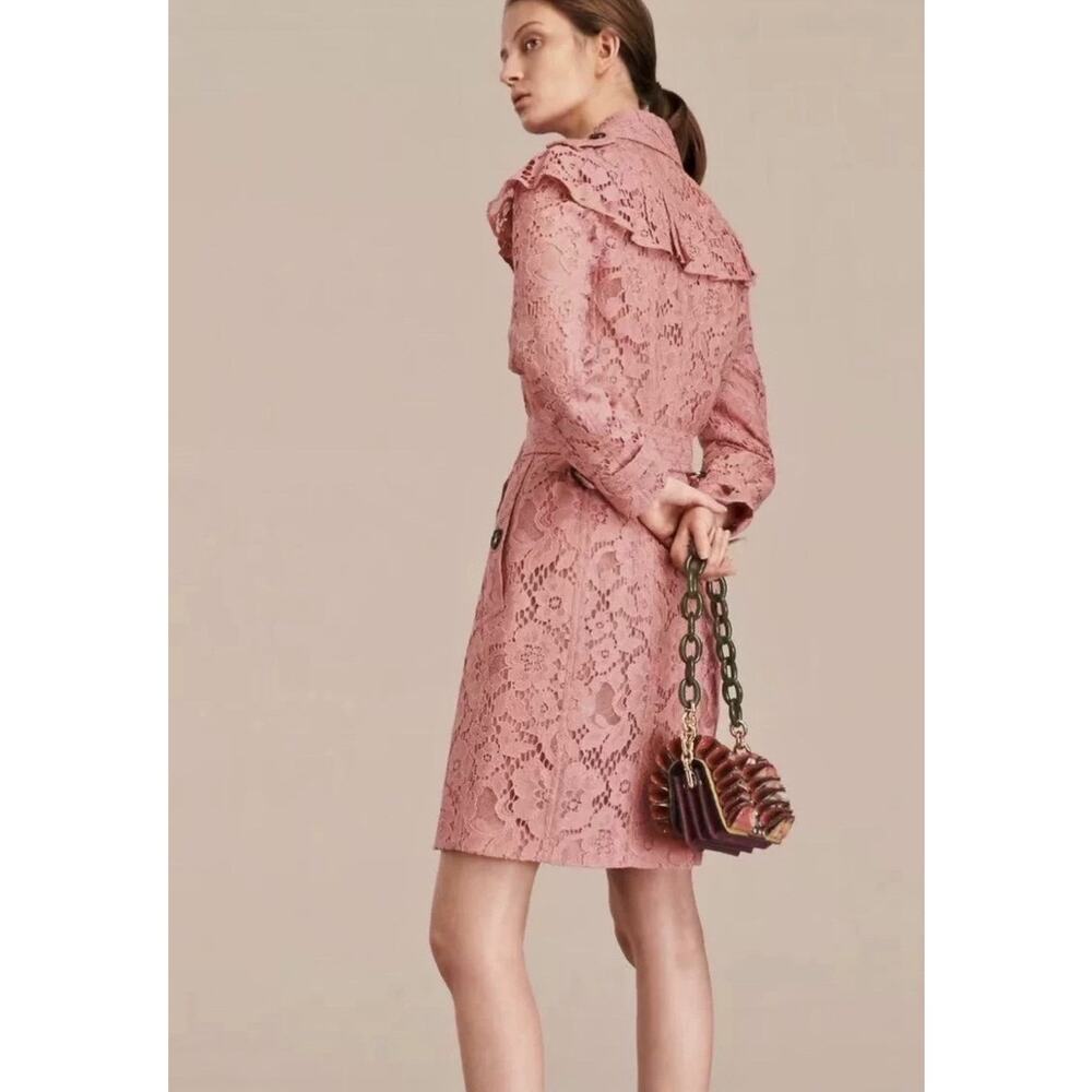 Rare Burberry Stanhill ruffle-detail lace trench coat in antique rose US4 - Picture 3 of 7